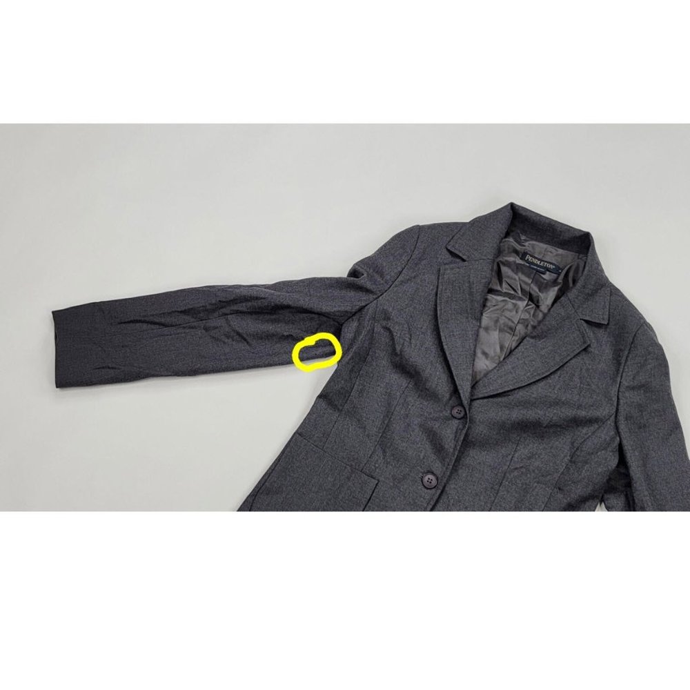 Pendleton Grey Two Pocket Jacket Womens Size 4 - image 3